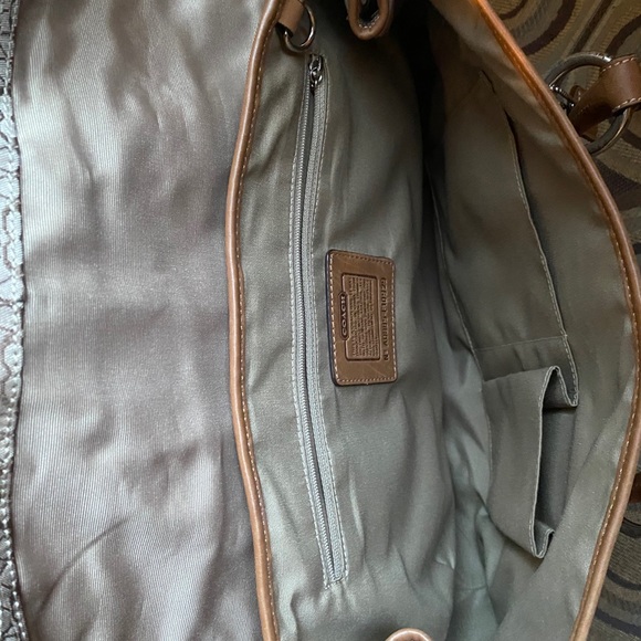 Coach purse - Picture 4 of 4